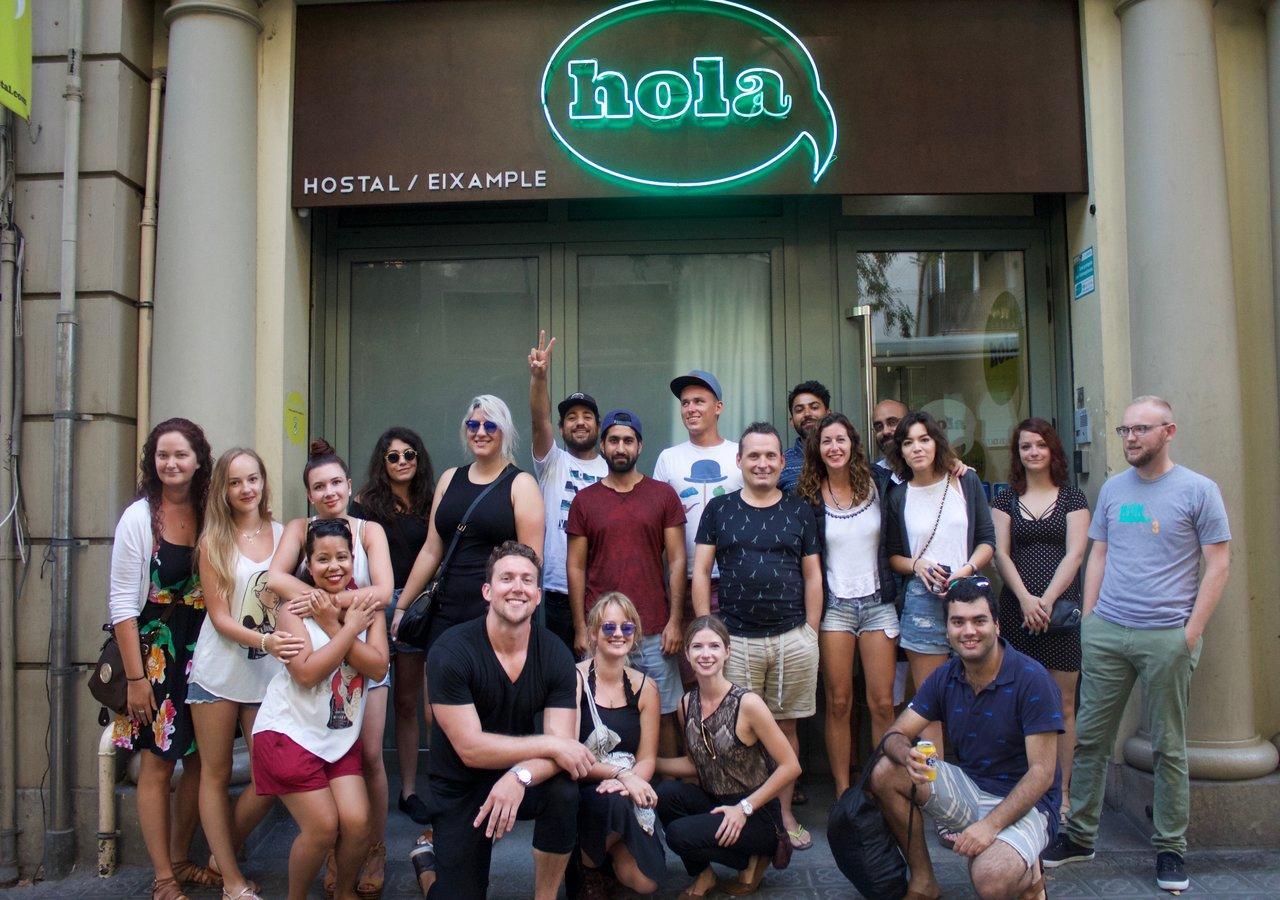 Hola Hostal Eixample Hostel Barcelona Bagian luar foto